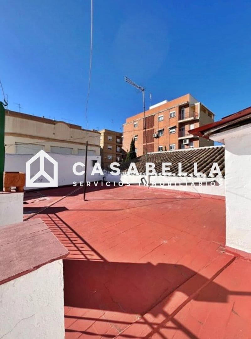 4 sypialnia Willa na sprzedaż w Miasto Walencja z garażem - 450 000 € (Ref: 9650188)