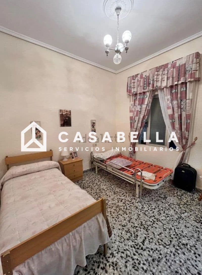 4 sypialnia Willa na sprzedaż w Miasto Walencja z garażem - 450 000 € (Ref: 9650188)