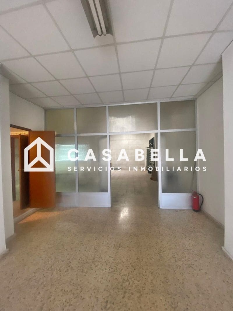 Commercial for sale in Valencia city - € 115,000 (Ref: 9650189)