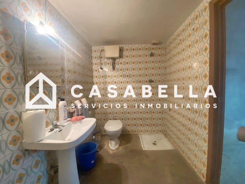 Commercial for sale in Valencia city - € 115,000 (Ref: 9650189)