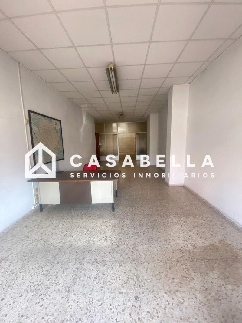 Commercial for sale in Valencia city - € 115,000 (Ref: 9650189)