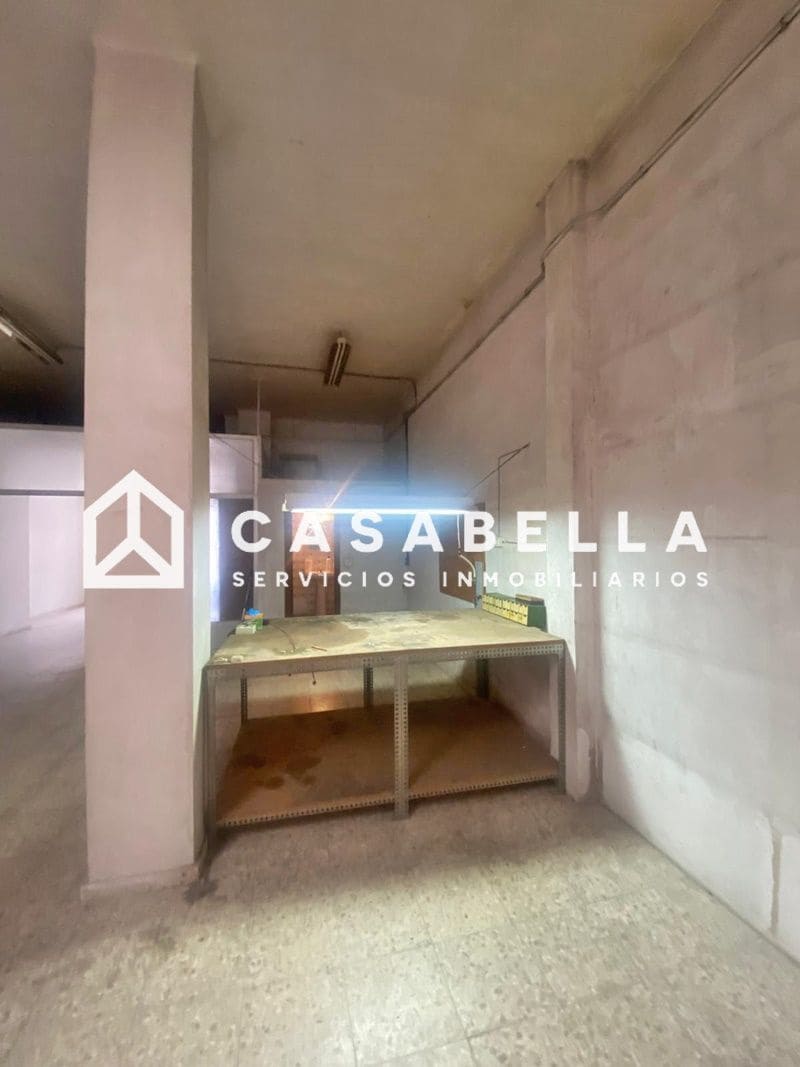Commercial for sale in Valencia city - € 115,000 (Ref: 9650189)