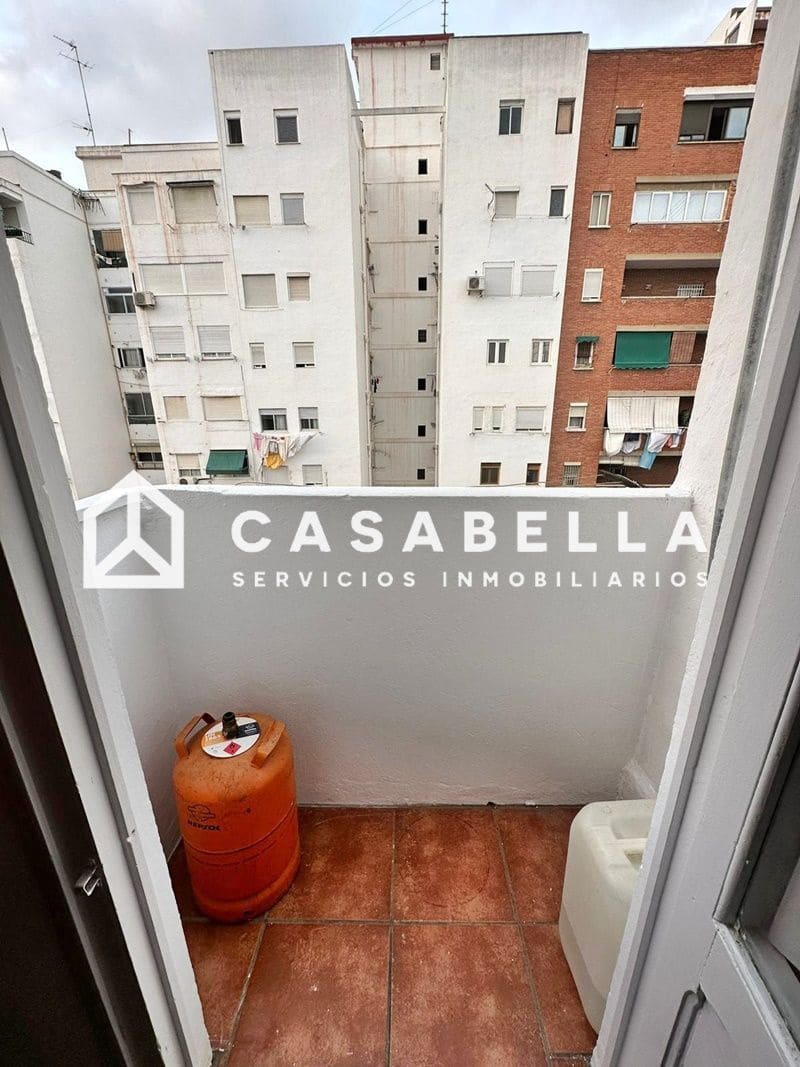 2 bedroom Penthouse for sale in Valencia city - € 269,000 (Ref: 9650192)