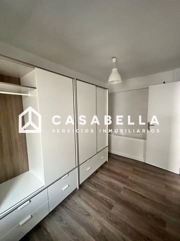 2 bedroom Penthouse for sale in Albors, Valencia city - € 269,000 (Ref: 9650192)