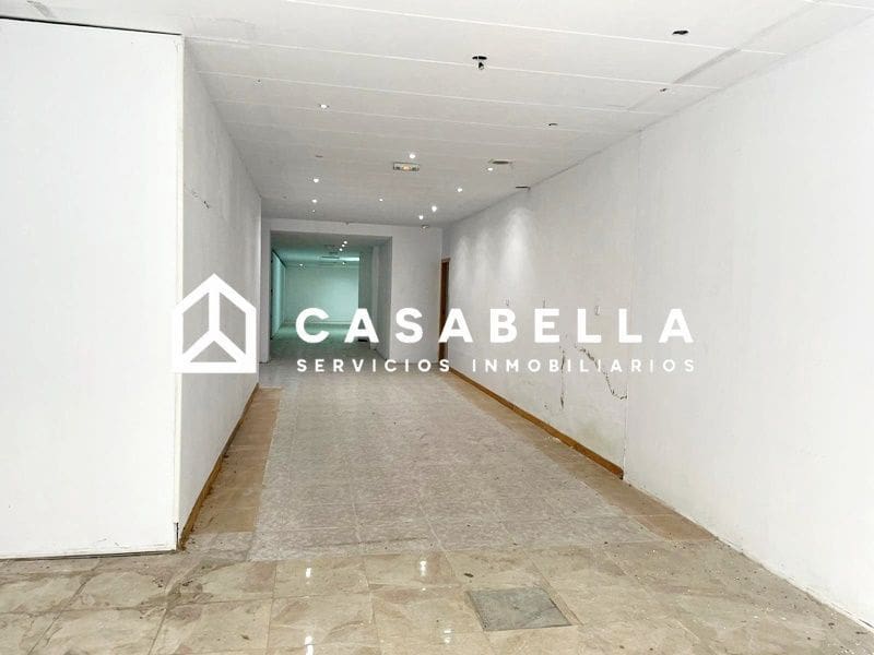 Kommersiell til leie i Valencia by - € 1 100 (Ref: 9650193)