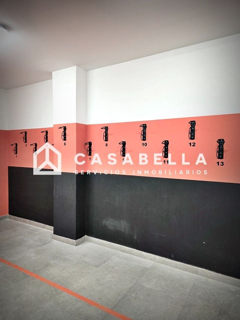 4 sypialnia Mieszkanie do wynajęcia w Miasto Walencja - 2 100 € (Ref: 9650194)