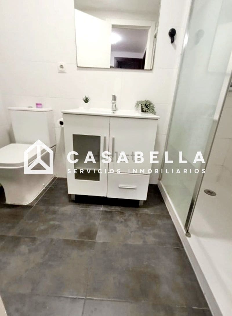 4 slaapkamer Flat te koop in Valencia stad - € 315.000 (Ref: 9650195)