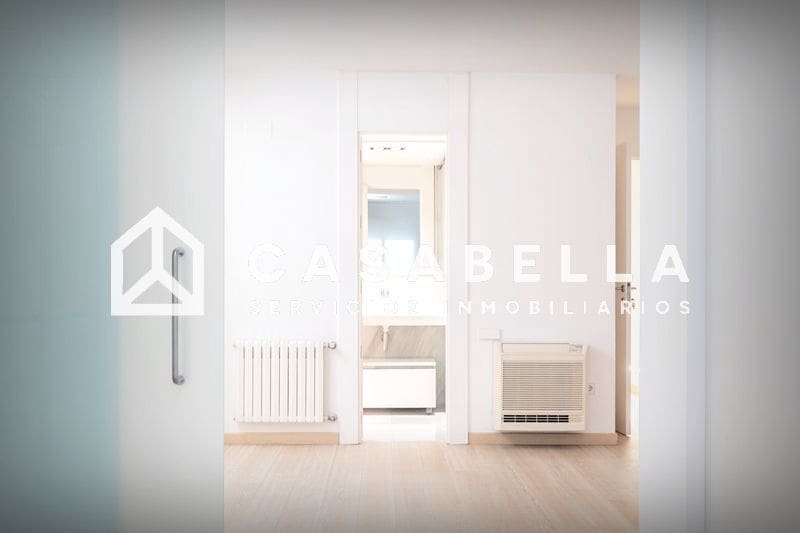 3 chambre Appartement à vendre à Valence ville - 1 300 000 € (Ref: 9650200)