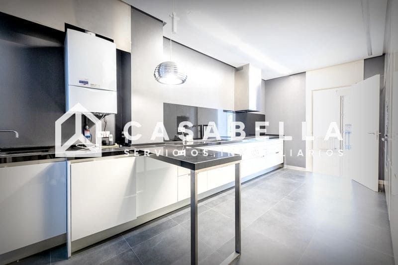 3 chambre Appartement à vendre à Valence ville - 1 300 000 € (Ref: 9650200)
