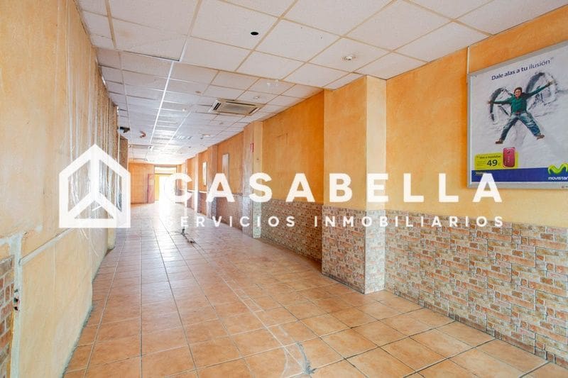 Kaupallinen myytävänä paikassa Valencia kaupunki - 499 000 € (Ref: 9650202)