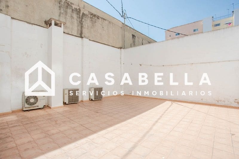 Kaupallinen myytävänä paikassa Valencia kaupunki - 499 000 € (Ref: 9650202)