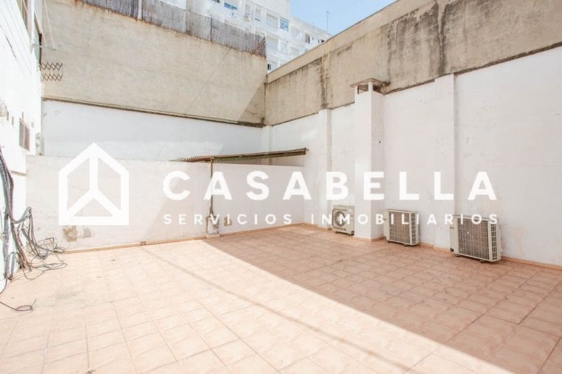 Kaupallinen myytävänä paikassa Valencia kaupunki - 499 000 € (Ref: 9650202)