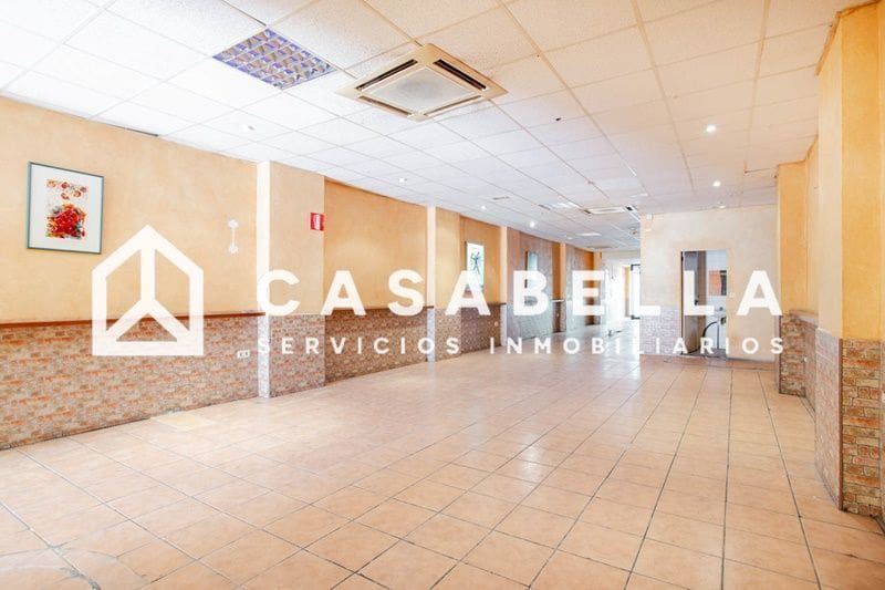 Kaupallinen myytävänä paikassa Valencia kaupunki - 499 000 € (Ref: 9650202)