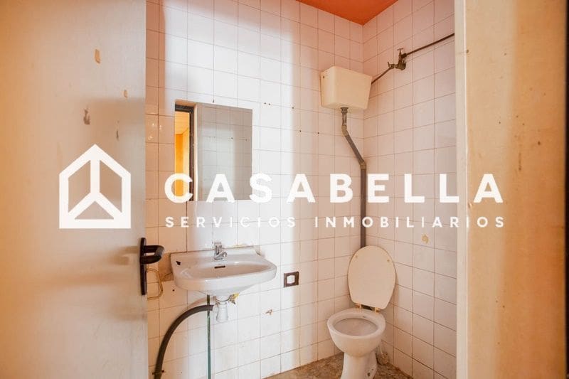 Kaupallinen myytävänä paikassa Valencia kaupunki - 499 000 € (Ref: 9650202)