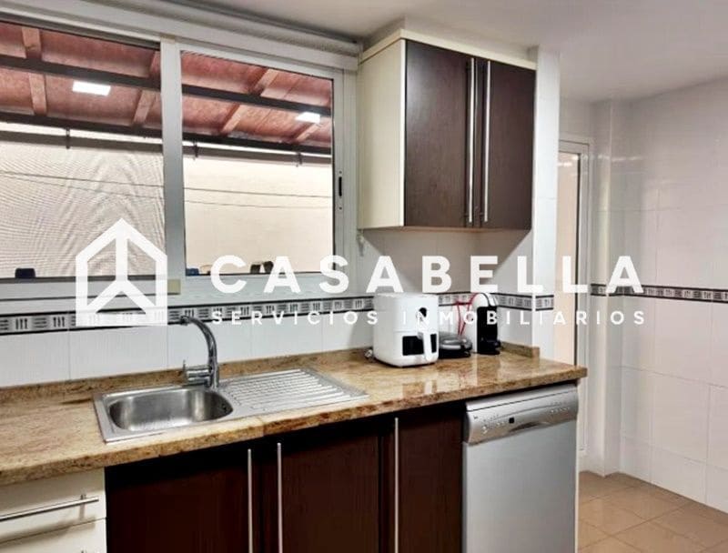 3 bedroom Flat for sale in Valencia city - € 249,000 (Ref: 9650210)