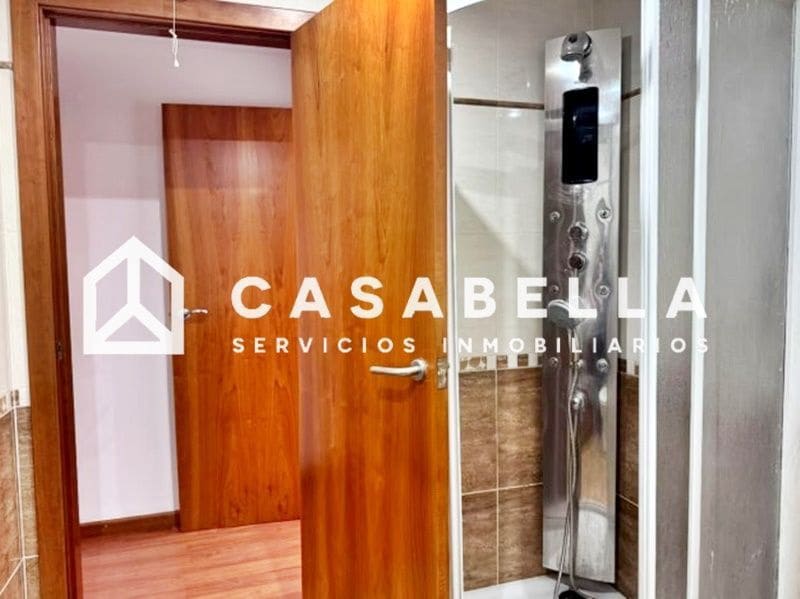 3 bedroom Flat for sale in Valencia city - € 249,000 (Ref: 9650210)