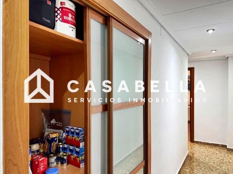 3 bedroom Flat for sale in Valencia city - € 249,000 (Ref: 9650210)