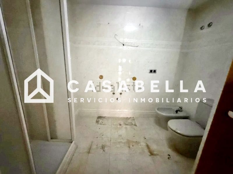 4 slaapkamer Flat te koop in Valencia stad - € 299.000 (Ref: 9650212)