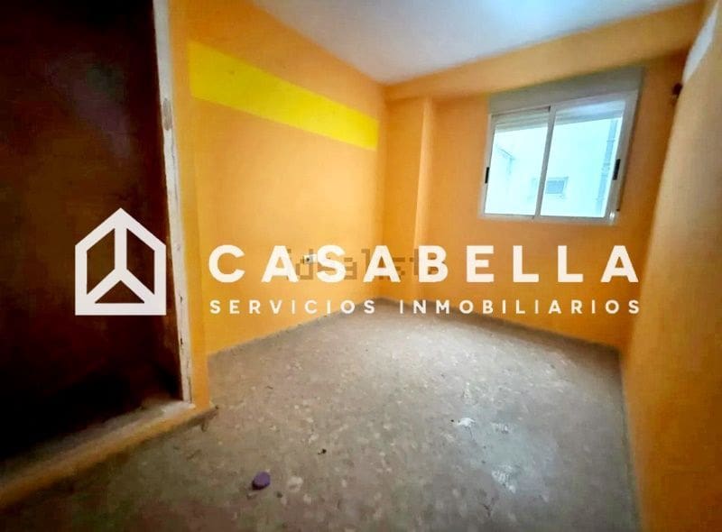 4 slaapkamer Flat te koop in Valencia stad - € 299.000 (Ref: 9650212)