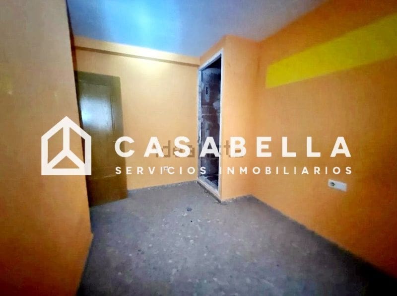 4 slaapkamer Flat te koop in Valencia stad - € 299.000 (Ref: 9650212)