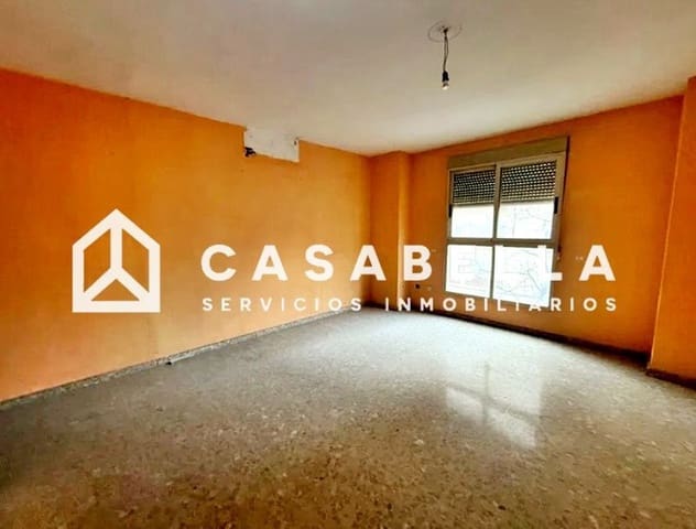 4 slaapkamer Flat te koop in Malilla, Valencia stad - € 299.000 (Ref: 9650212)