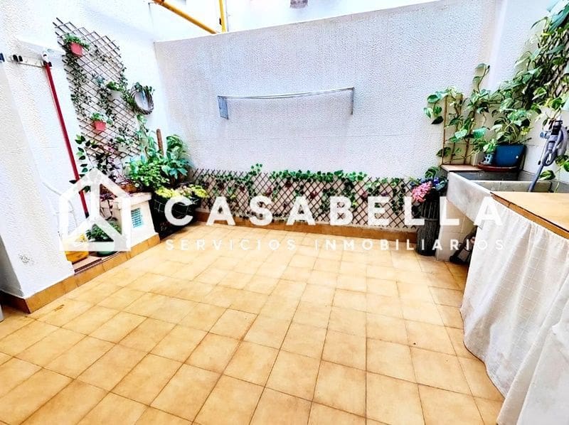 3 bedroom Flat for sale in Valencia city with garage - € 375,000 (Ref: 9650214)