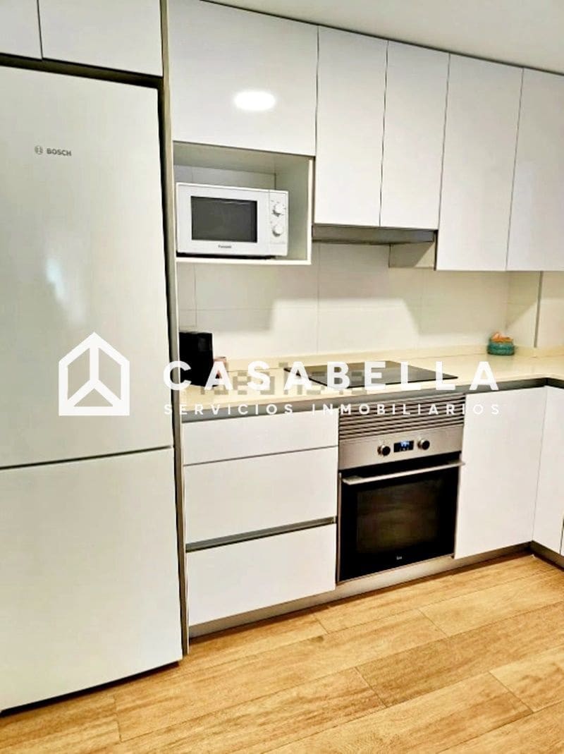 3 bedroom Flat for sale in Valencia city with garage - € 375,000 (Ref: 9650214)