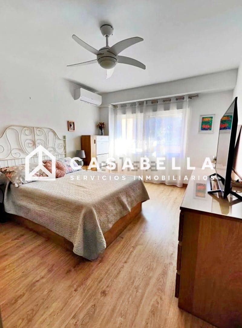 3 bedroom Flat for sale in Valencia city with garage - € 375,000 (Ref: 9650214)