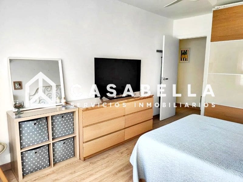 3 bedroom Flat for sale in Valencia city with garage - € 375,000 (Ref: 9650214)