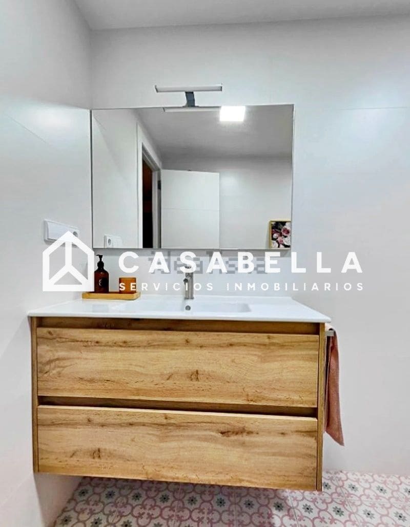 3 bedroom Flat for sale in Valencia city with garage - € 375,000 (Ref: 9650214)
