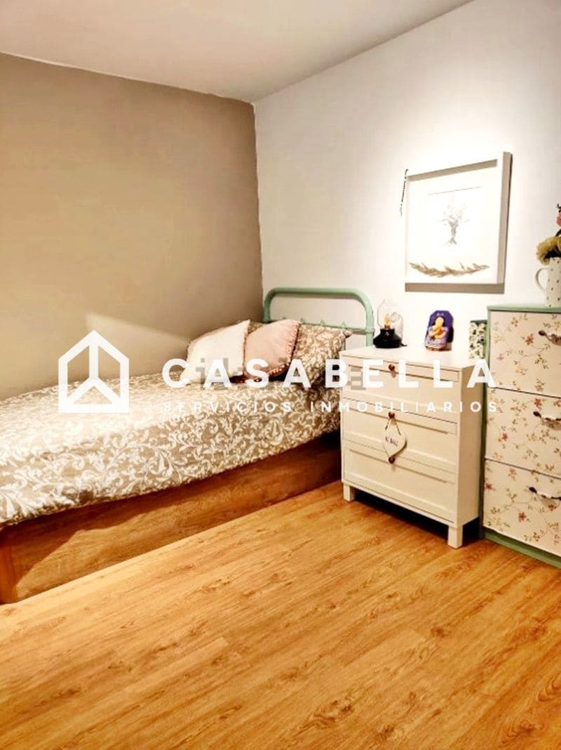 3 bedroom Flat for sale in Valencia city with garage - € 375,000 (Ref: 9650214)