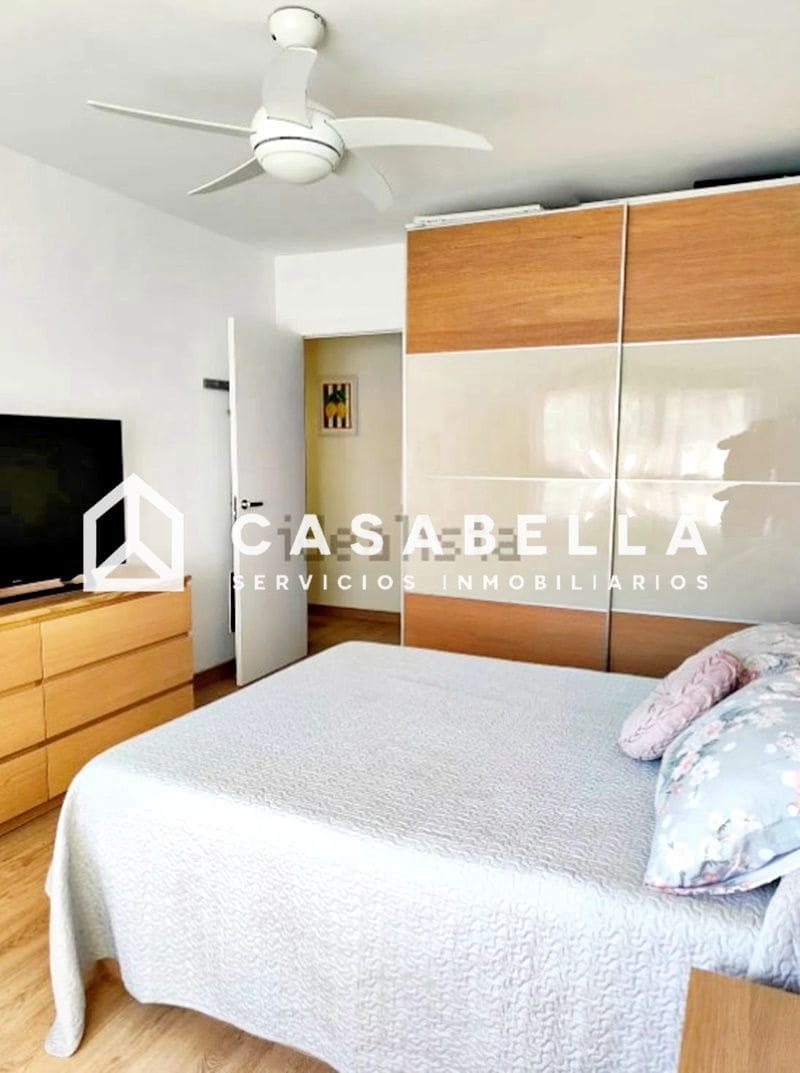 3 bedroom Flat for sale in Valencia city with garage - € 375,000 (Ref: 9650214)