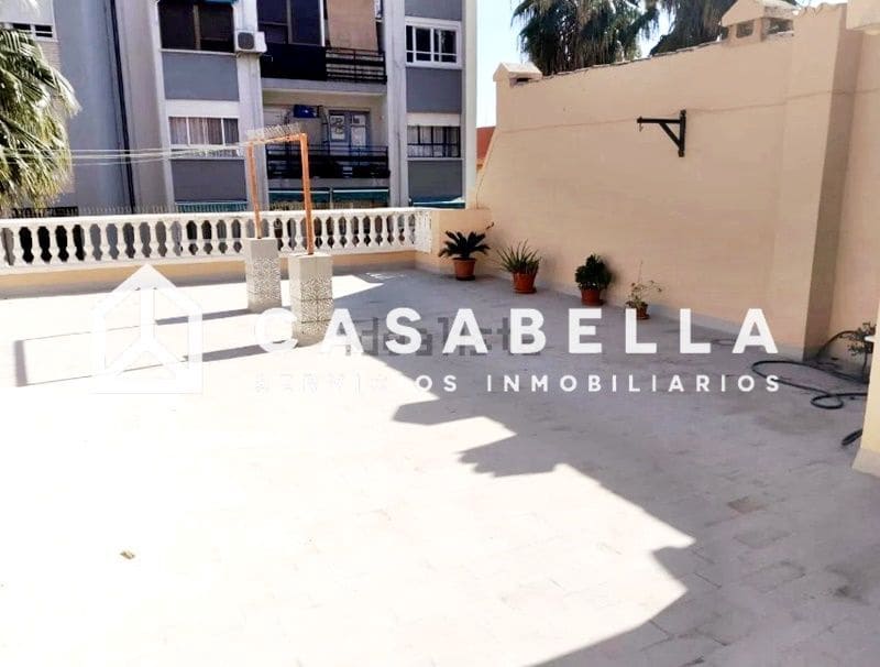 4 bedroom Villa for sale in Valencia city - € 430,000 (Ref: 9650219)