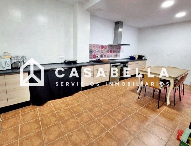 4 bedroom Villa for sale in Valencia city - € 430,000 (Ref: 9650219)