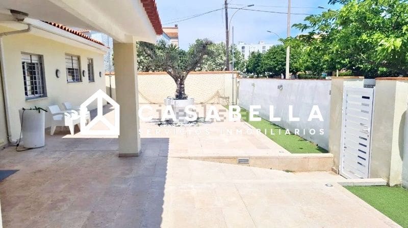 4 slaapkamer Villa te koop in El Perellonet met zwembad garage - € 670.000 (Ref: 9650221)