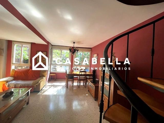 4 bedroom Flat for sale in Mont-Olivet, Valencia city - € 350,000 (Ref: 9650224)