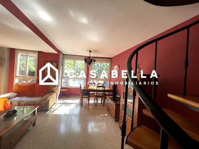 4 bedroom Flat for sale in Mont-Olivet, Valencia city - € 350,000 (Ref: 9650224)