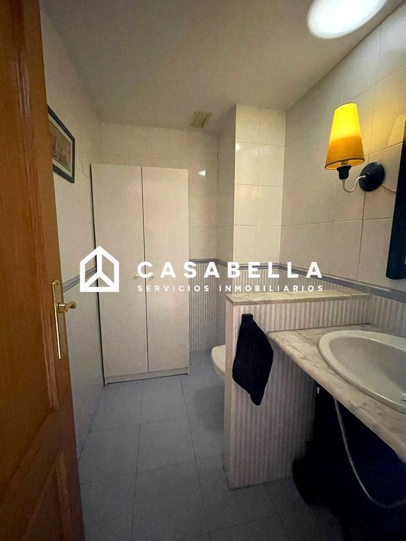 4 makuuhuone Asunto myytävänä paikassa Valencia kaupunki - 350 000 € (Ref: 9650224)