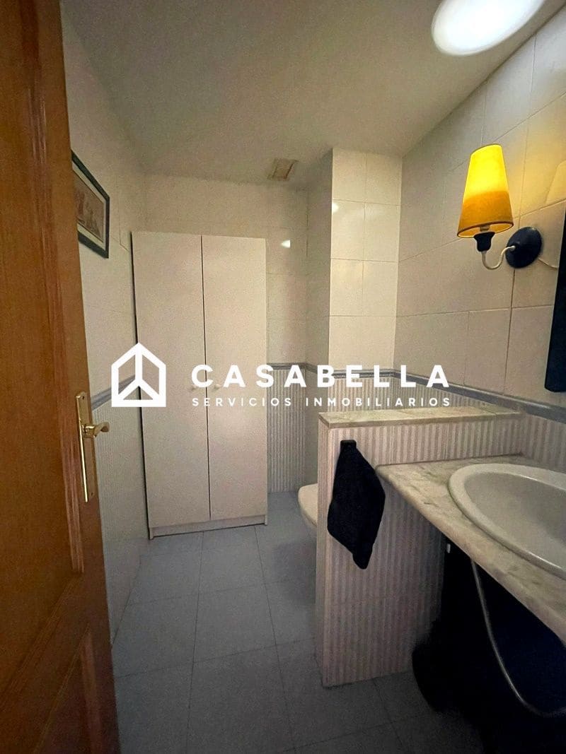 4 makuuhuone Asunto myytävänä paikassa Valencia kaupunki - 350 000 € (Ref: 9650224)