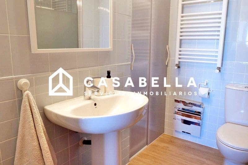 3 soverom Leilighet til leie i Valencia by med garasje - € 1 850 (Ref: 9650227)