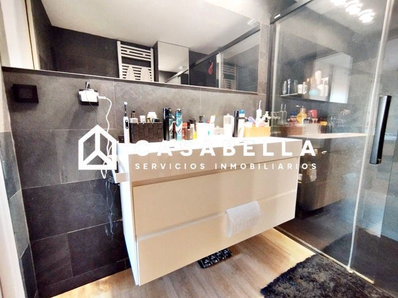 3 soverom Leilighet til leie i Valencia by med garasje - € 1 850 (Ref: 9650227)