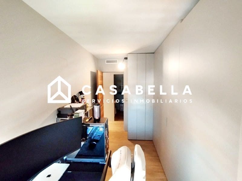 3 soverom Leilighet til leie i Valencia by med garasje - € 1 850 (Ref: 9650227)