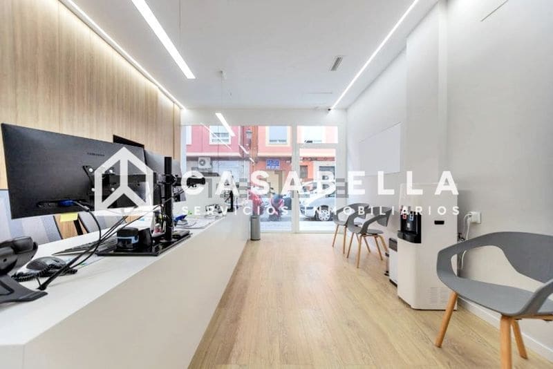 Kaupallinen myytävänä paikassa Valencia kaupunki - 395 000 € (Ref: 9650228)