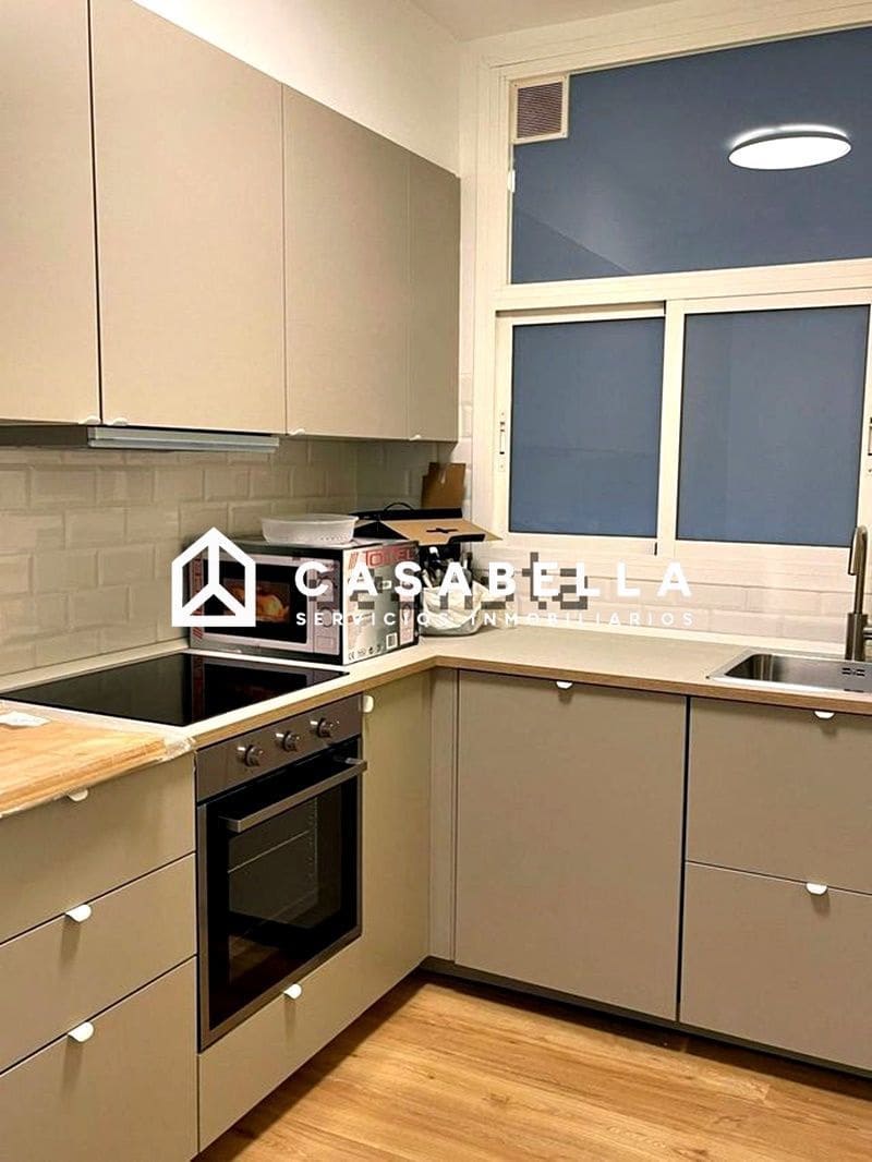 4 camera da letto Appartamento da affittare in Valencia citta - 1.950 € (Rif: 9650229)