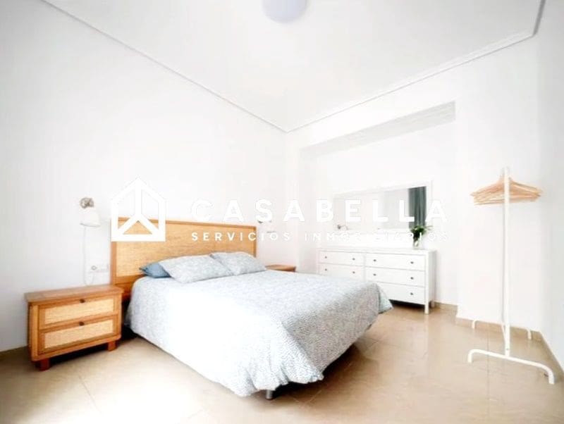 Pareado de 4 habitaciones en València ciudad en venta - 396.000 € (Ref: 9650230)