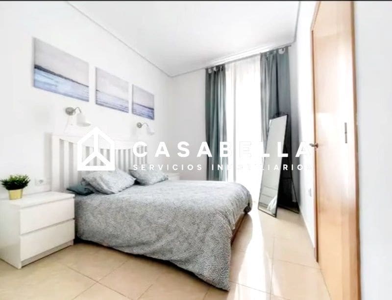 Pareado de 4 habitaciones en València ciudad en venta - 396.000 € (Ref: 9650230)