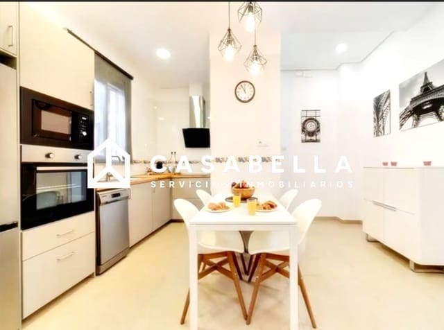 Pareado de 4 habitaciones en València ciudad en venta - 396.000 € (Ref: 9650230)