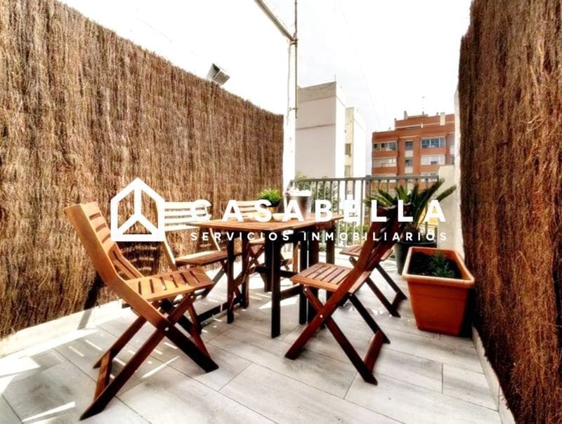 Pareado de 4 habitaciones en València ciudad en venta - 396.000 € (Ref: 9650230)