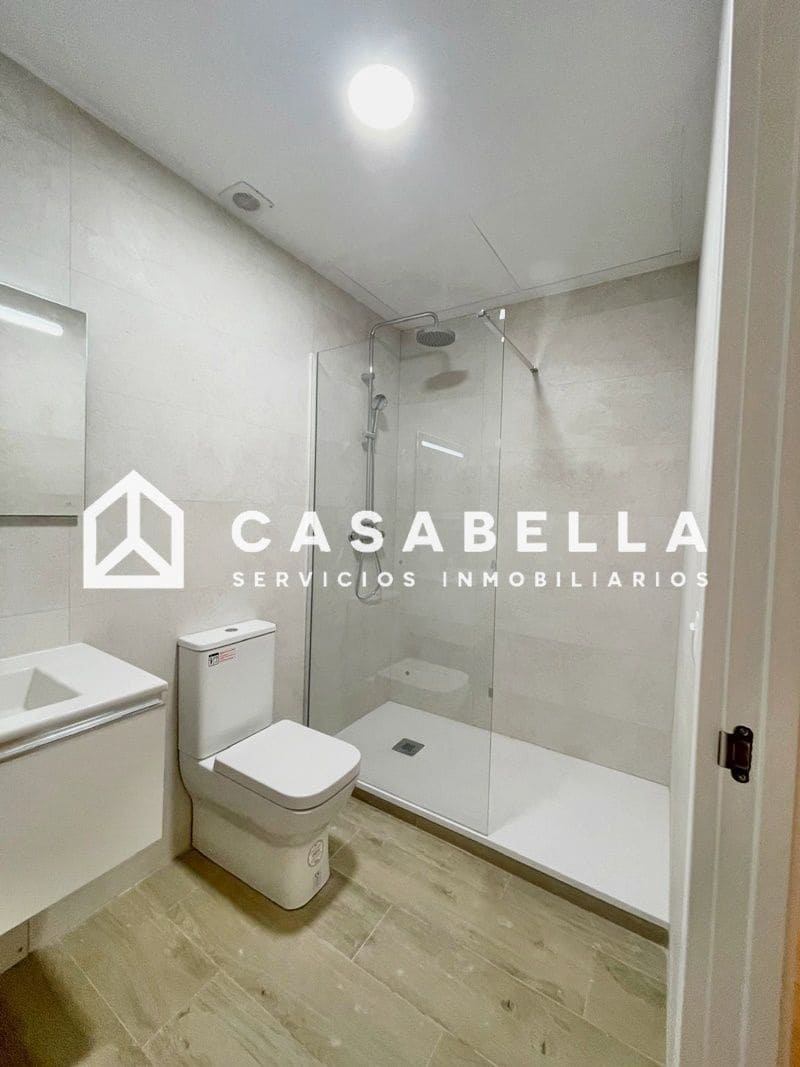 Studio for rent in Valencia city - € 1,500 (Ref: 9651709)