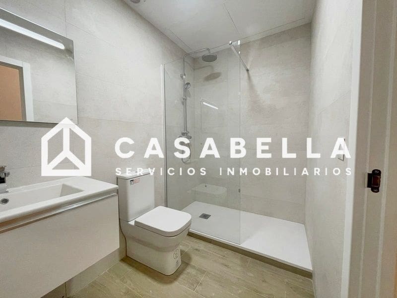 Studio for rent in Valencia city - € 1,500 (Ref: 9651709)